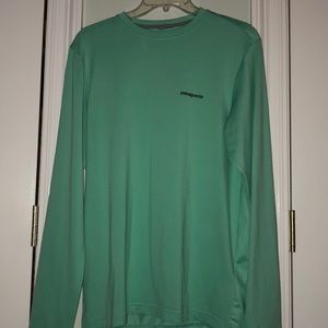 Long sleeve Patagonia tee